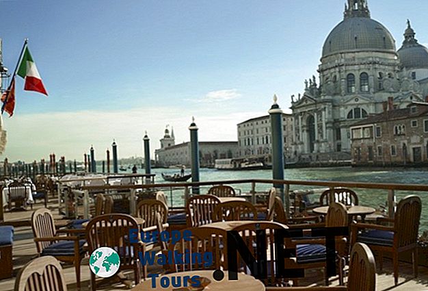 Де зупинитися у Венеції: найкращі райони та готелі